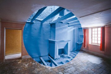 De saisissantes anamorphoses dans des lieux abandonnés